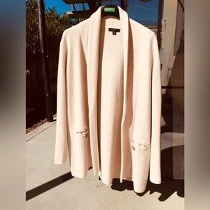 Woman’s knitted jacket size M